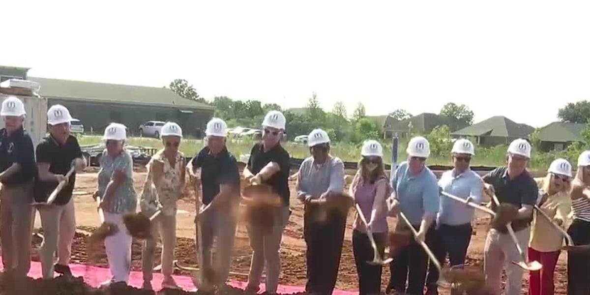 The southside of Boll Weevil Circle is growing; Enterprise’s 2nd McDonald’s location is the latest addition