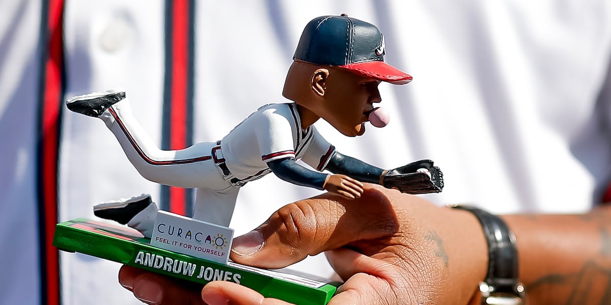 Braves honor Andruw Jones following Hall of Fame induction