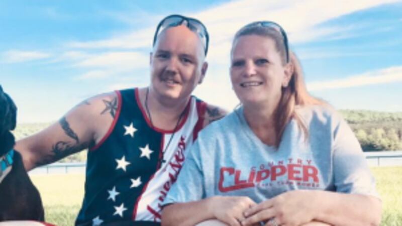 Jane Matheny Dothan authorities are searching for two con artists